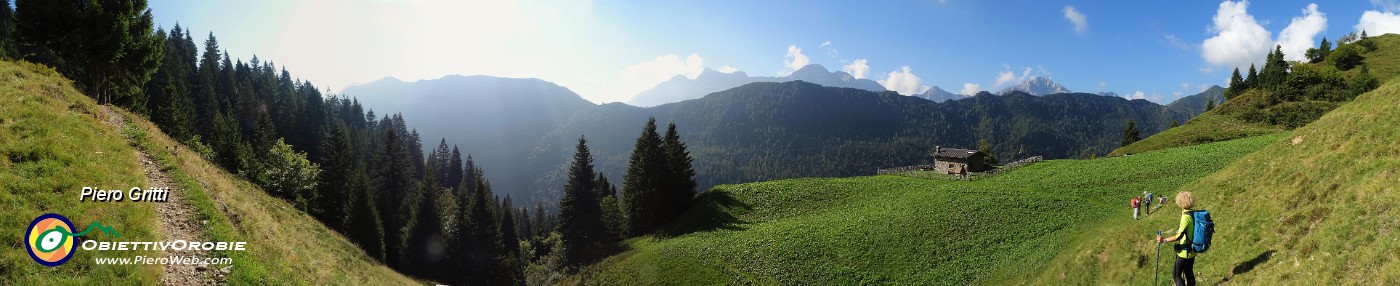29 Vista su Malga Fratino Baita de mes.jpg